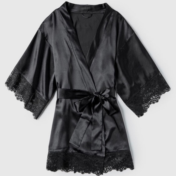 La SENZA Intimates & Sleepwear La Senza Black Satin Lace Kimono